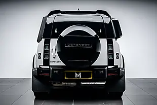 Used 2026 Land Rover Defender 90 X-Dynamic Hse Borasco Grey - Interior and Exterior details 3