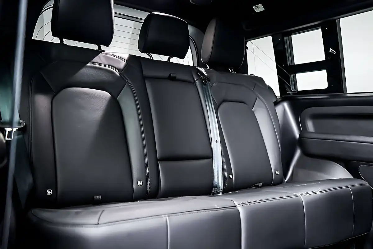 Used 2026 Land Rover Defender 90 X-Dynamic Hse Borasco Grey - Interior and Exterior details 5