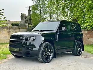 Used 2026 Land Rover Defender 90 X-Dynamic Hse Santorini Black - Interior and Exterior details 20
