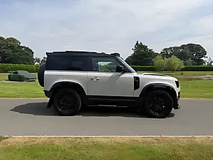 Used 2026 Land Rover Defender 90 X-Dynamic Se Grey - Interior and Exterior details 18