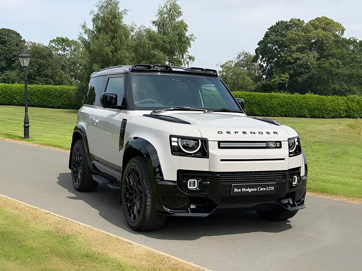 Used 2026 Land Rover Defender 90 X-Dynamic Se Grey - Interior and Exterior details 2