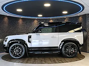 Used 2026 Land Rover Defender 90 X-Dynamic Se Grey - Interior and Exterior details 6