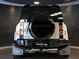 Used 2026 Land Rover Defender 90 X-Dynamic Se Grey - Interior and Exterior details 8