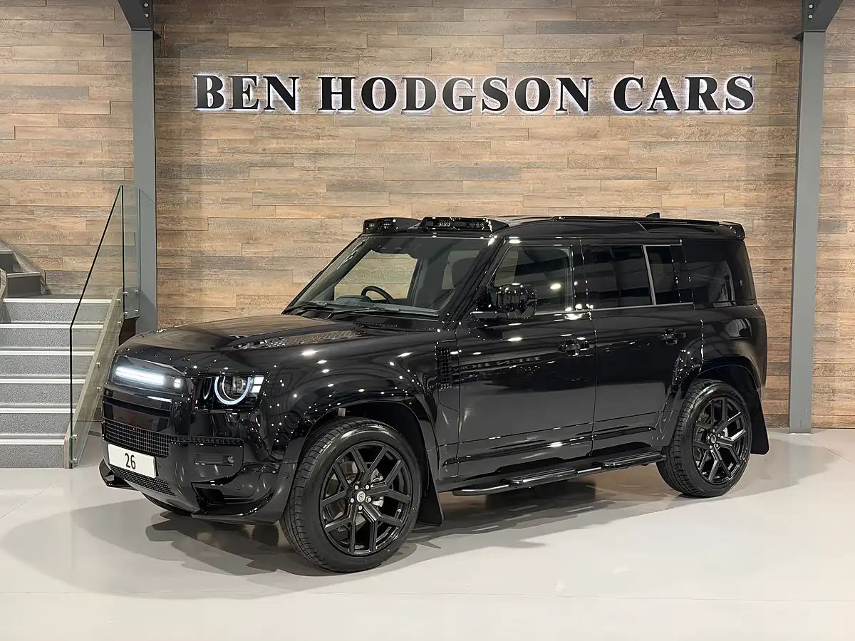Used 2026 Land Rover Defender X-Dynamic Hse Hard Top Black - Front View