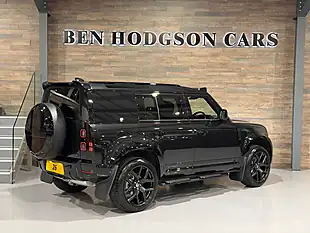 Used 2026 Land Rover Defender X-Dynamic Hse Hard Top Black - Interior and Exterior details 5