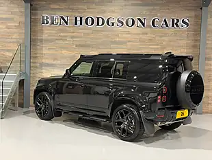 Used 2026 Land Rover Defender X-Dynamic Hse Hard Top Black - Interior and Exterior details 6
