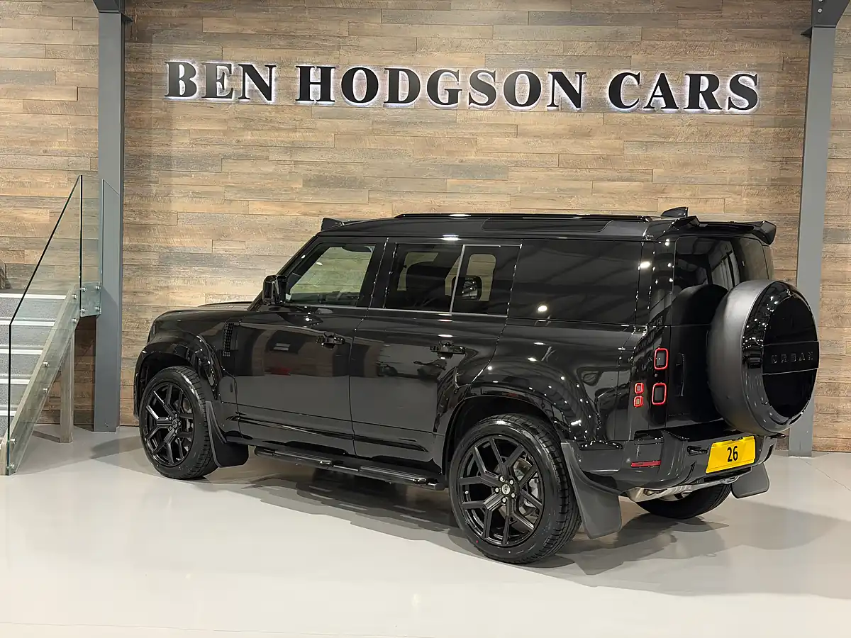 Used 2026 Land Rover Defender X-Dynamic Hse Hard Top Black - Interior and Exterior details 6