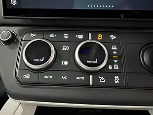 Used 2026 Land Rover Defender X-Dynamic Se Grey - Interior and Exterior details 15