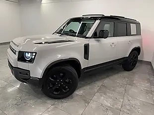 Used 2026 Land Rover Defender X-Dynamic Se Grey - Interior and Exterior details 4