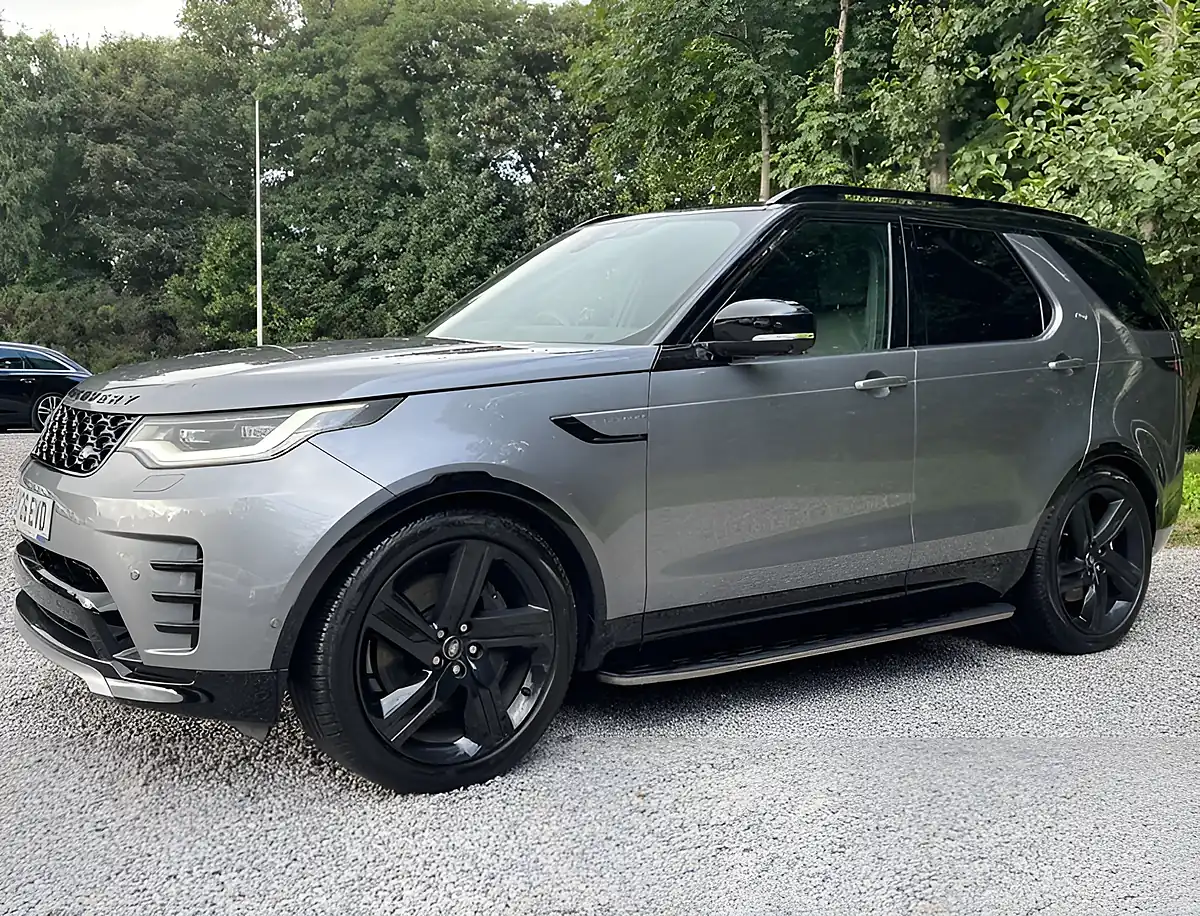 Used 2026 Land Rover Discovery Discovery Dynamic Hse Grey - Interior and Exterior details 7