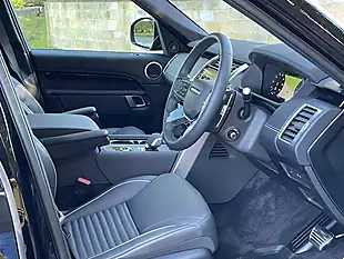 Used 2026 Land Rover Discovery Metropolitan Edition Carpathian Grey - Interior and Exterior details 12