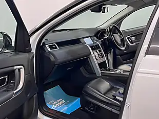 Used 2026 Land Rover Discovery Sport Hse White - Interior and Exterior details 11