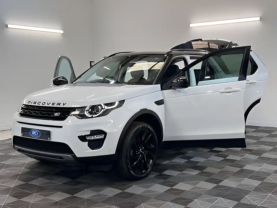 Used 2026 Land Rover Discovery Sport Hse White - Interior and Exterior details 15