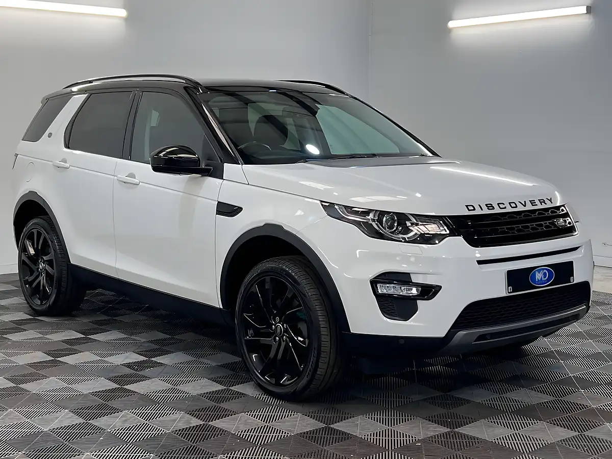 Used 2026 Land Rover Discovery Sport Hse White - Interior and Exterior details 20