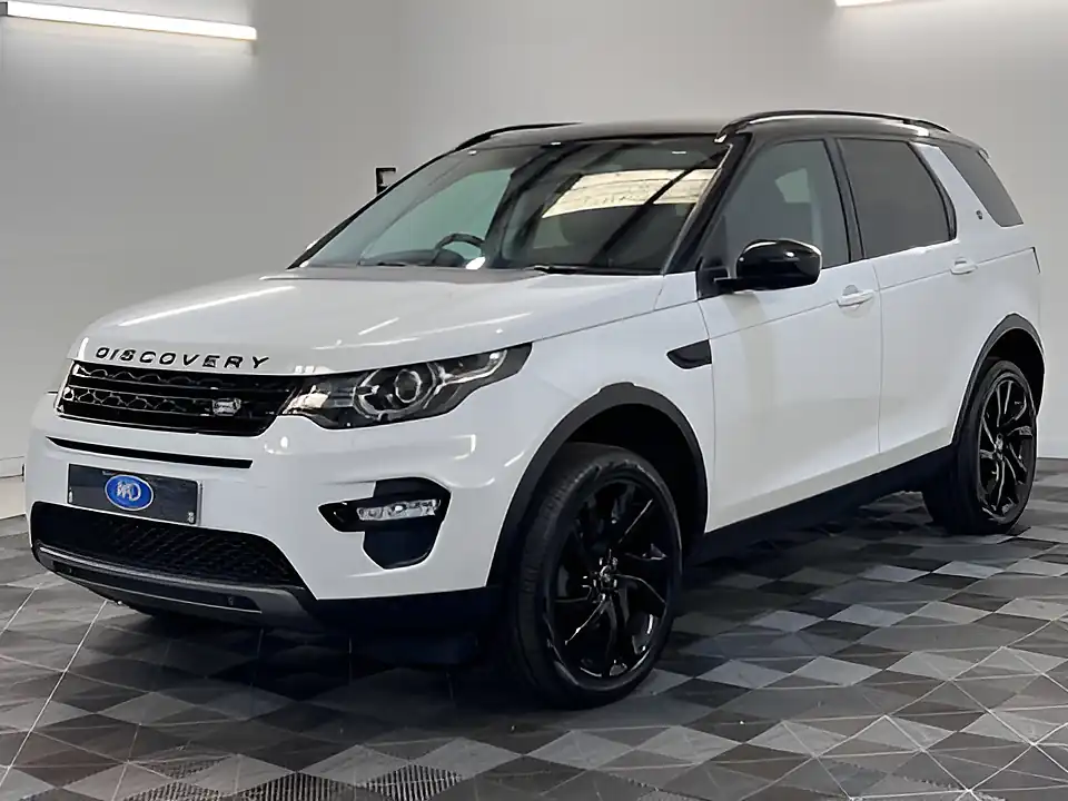 Used 2026 Land Rover Discovery Sport Hse White - Interior and Exterior details 9