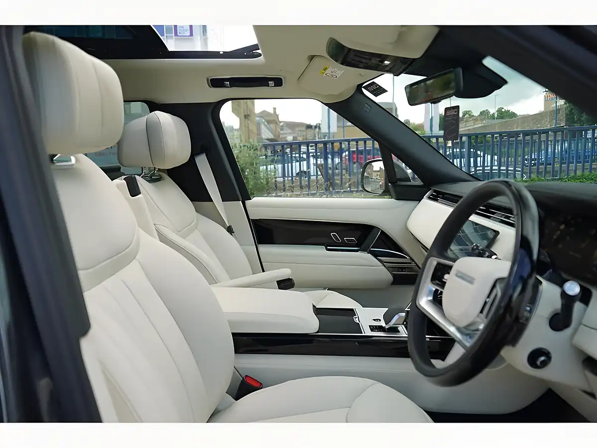 Used 2026 Land Rover Range Rover Autobiography Carpathian Grey - Interior and Exterior details 12