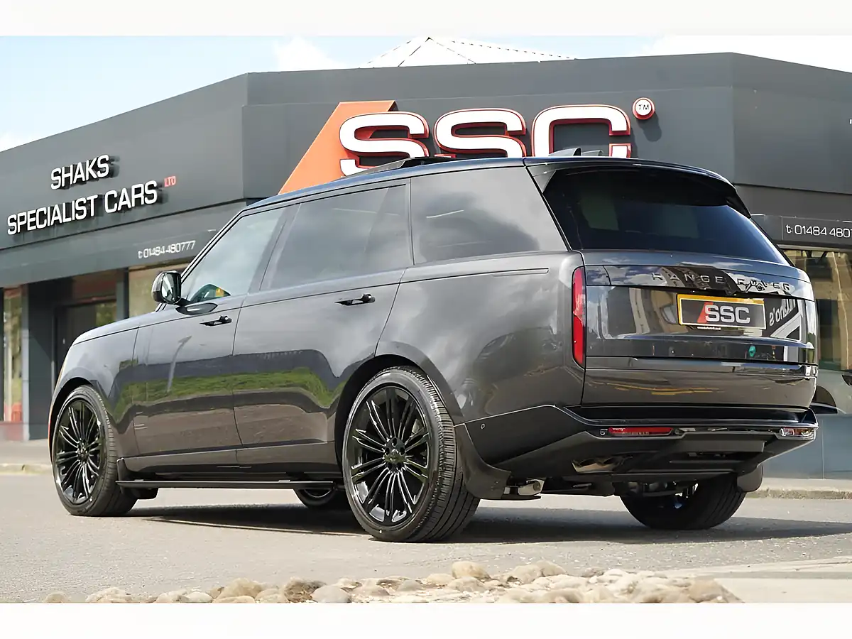 Used 2026 Land Rover Range Rover Autobiography Carpathian Grey - Interior and Exterior details 2
