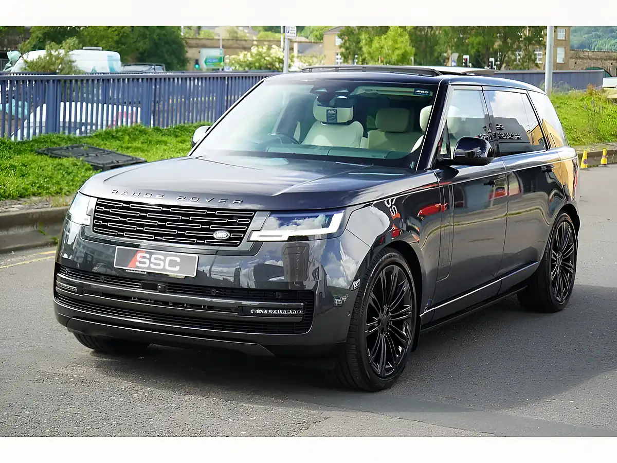 Used 2026 Land Rover Range Rover Autobiography Carpathian Grey - Interior and Exterior details 6