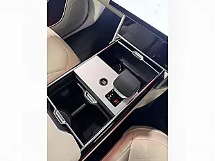 Used 2026 Land Rover Range Rover Se Black - Interior and Exterior details 18