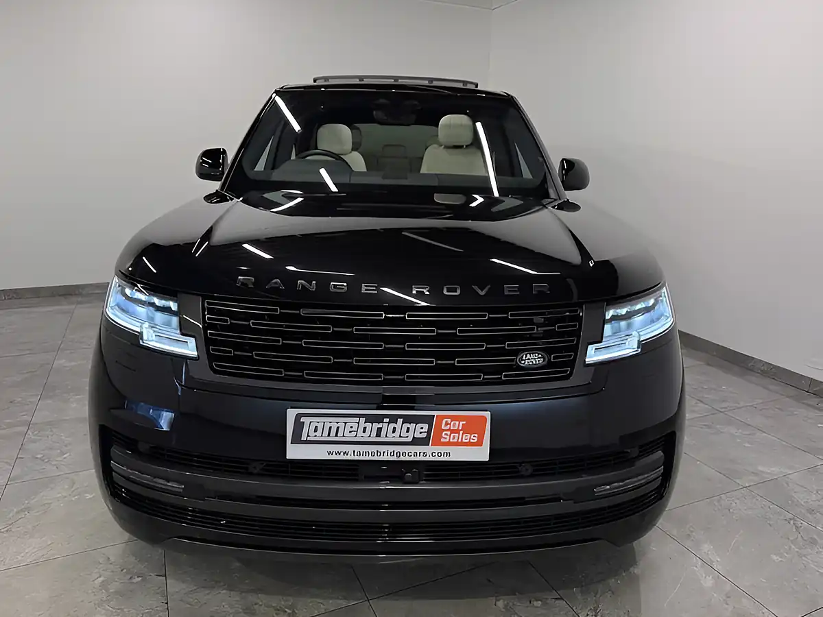 Used 2026 Land Rover Range Rover Se Black - Interior and Exterior details 3