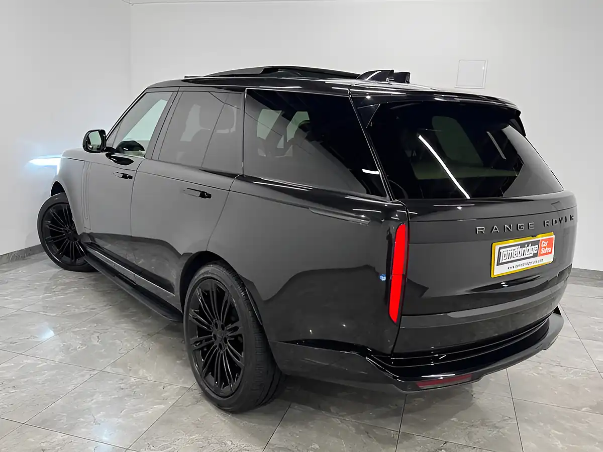 Used 2026 Land Rover Range Rover Se Black - Interior and Exterior details 5