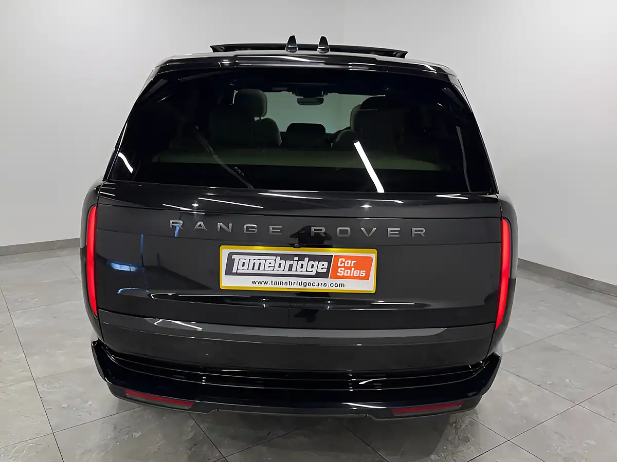 Used 2026 Land Rover Range Rover Se Black - Interior and Exterior details 7