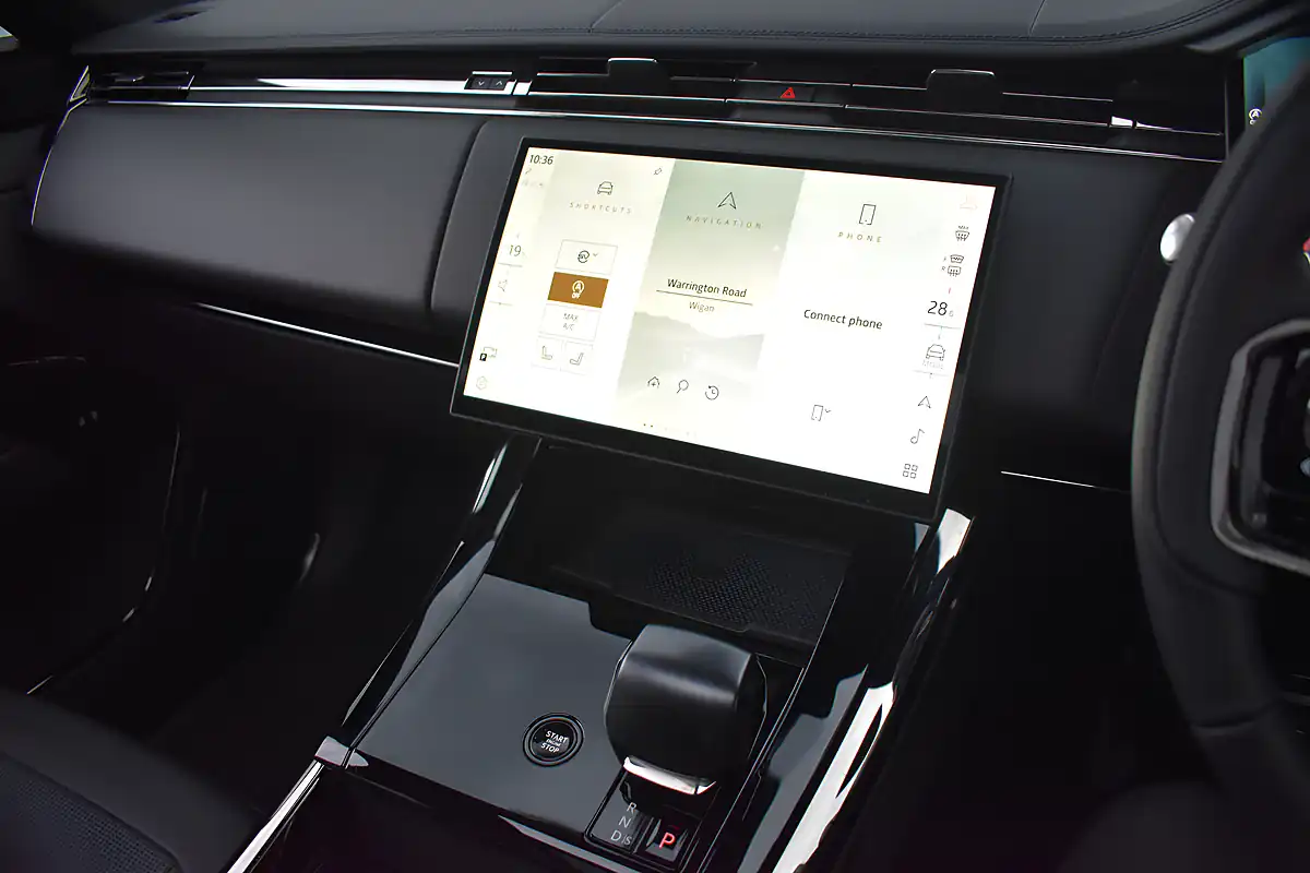 Used 2026 Land Rover Range Rover Sport Sv Arroios Grey - Interior and Exterior details 16