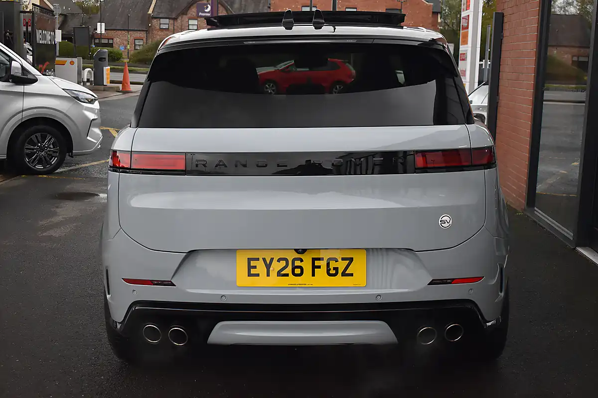 Used 2026 Land Rover Range Rover Sport Sv Arroios Grey - Interior and Exterior details 6