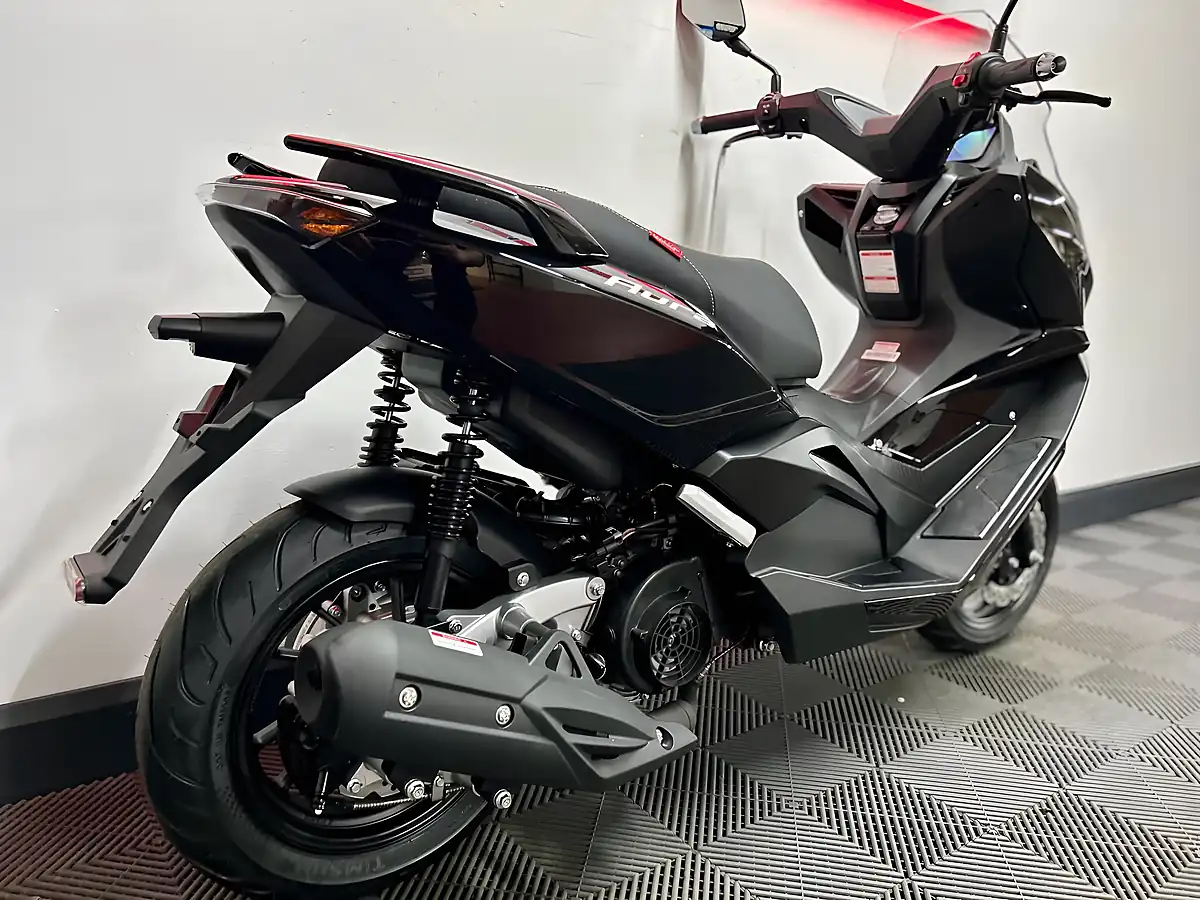 Used 2026 Lexmoto Aura Other - Interior and Exterior details 5