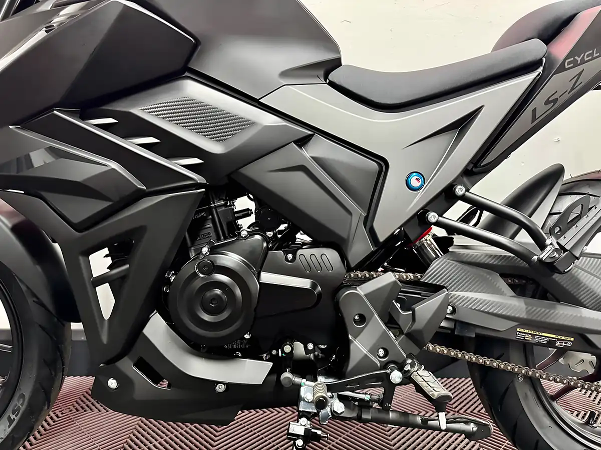 Used 2026 Lexmoto Ls-Z 125 Naked Other - Interior and Exterior details 13