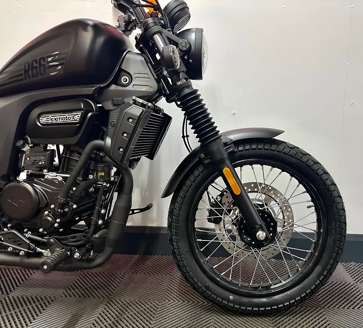 Used 2026 Lexmoto R66S Black - Interior and Exterior details 9