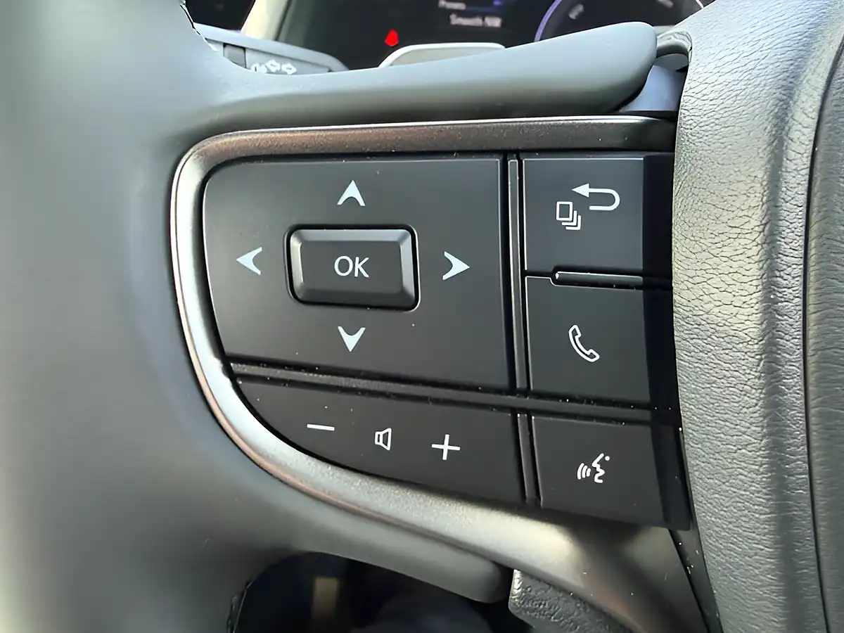 Used 2026 Lexus Ux Premium Plus Silver - Interior and Exterior details 14