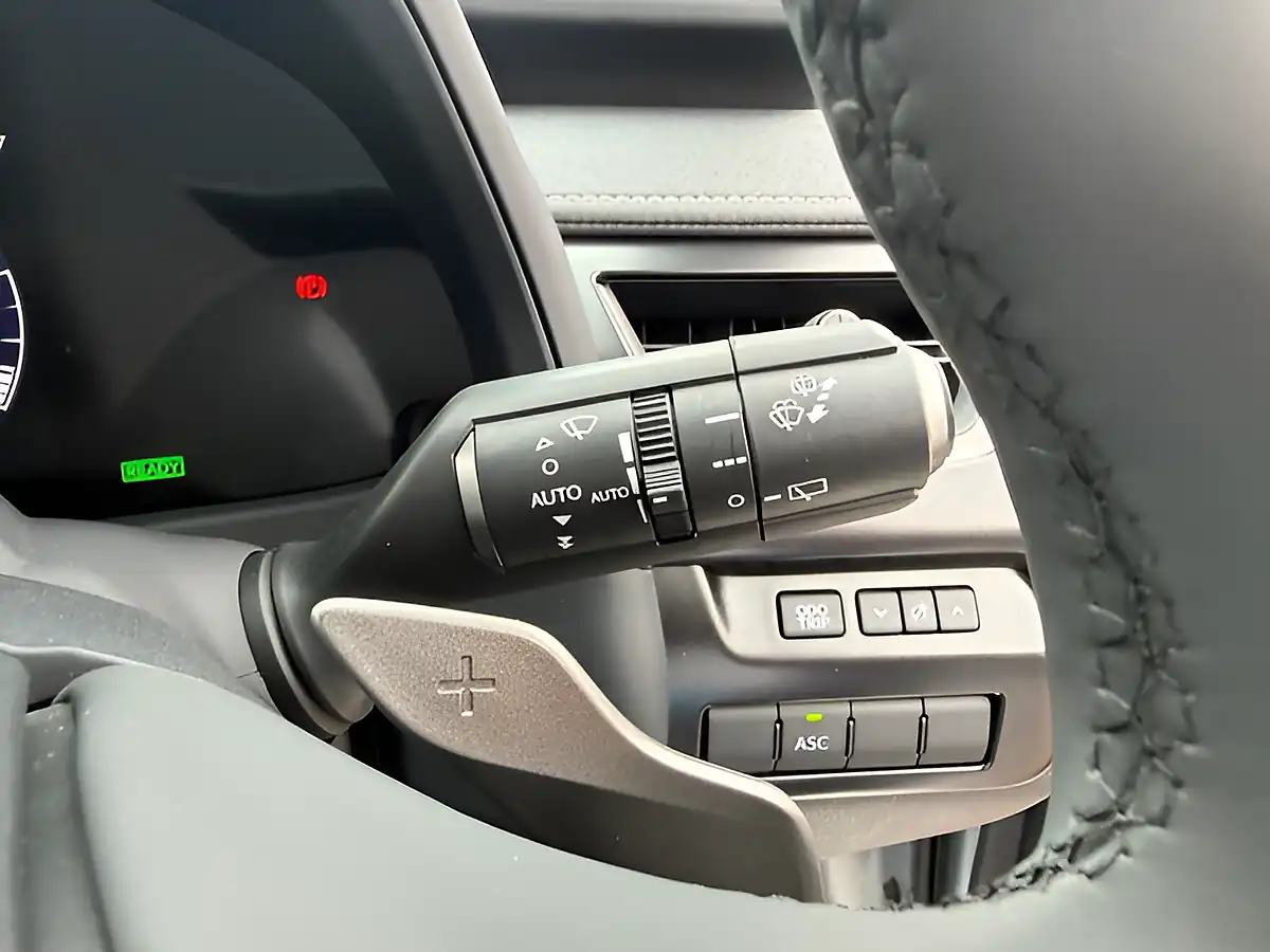 Used 2026 Lexus Ux Premium Plus Silver - Interior and Exterior details 17
