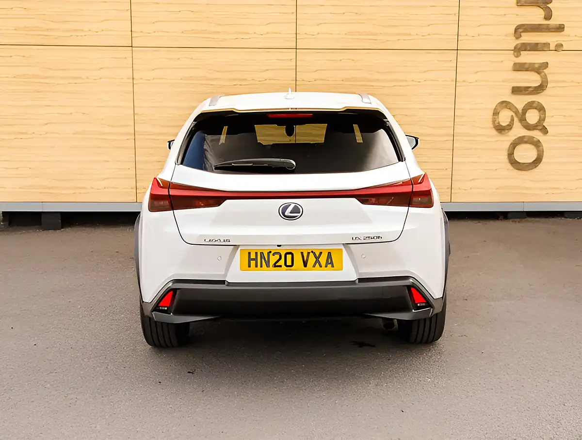 Used 2026 Lexus Ux Sat Nav+parking Sensors+aircon White - Interior and Exterior details 6