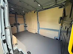 Used 2026 Man Tge Panel Van Standard Medium Roof Grey - Interior and Exterior details 15