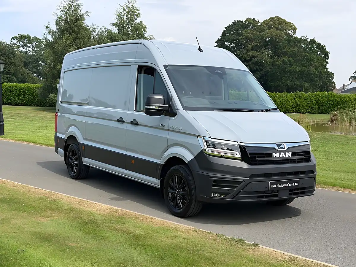 Used 2026 Man Tge Panel Van Standard Medium Roof Grey - Interior and Exterior details 2