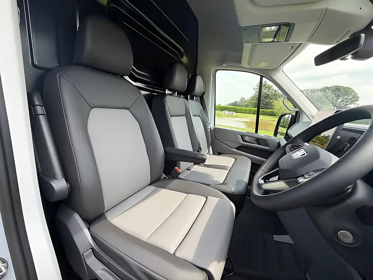 Used 2026 Man Tge Panel Van Standard Medium Roof Grey - Interior and Exterior details 8