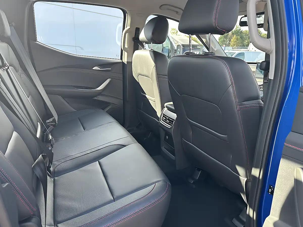 Used 2026 Maxus T60 Max Blue - Interior and Exterior details 13