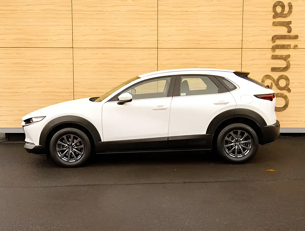 Used 2026 Mazda CX-30 Se-L Lux White - Interior and Exterior details 9