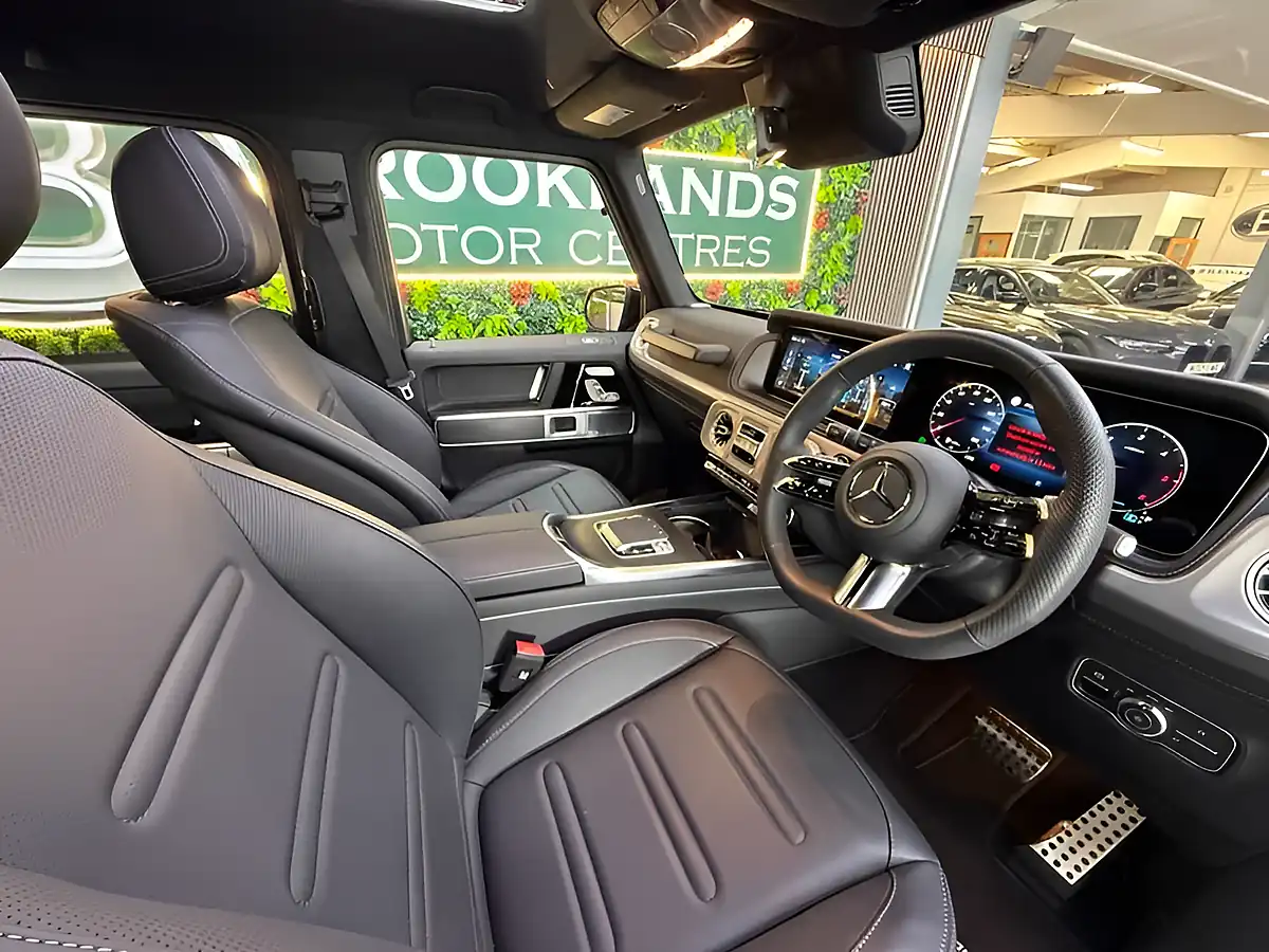Used 2026 Mercedes-Benz G Class AMG Line Premium Plus Blue - Interior and Exterior details 11