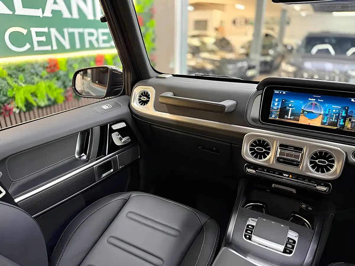 Used 2026 Mercedes-Benz G Class AMG Line Premium Plus Blue - Interior and Exterior details 13