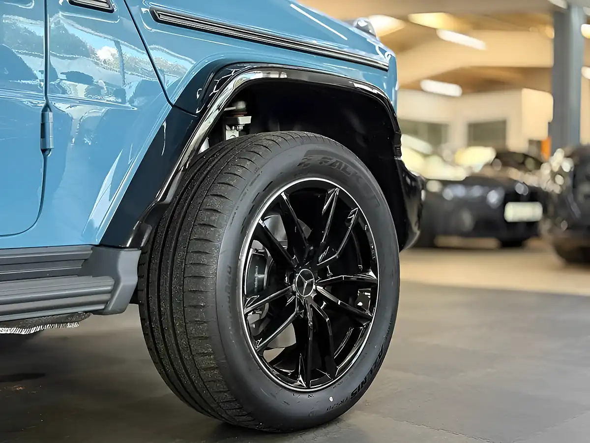 Used 2026 Mercedes-Benz G Class AMG Line Premium Plus Blue - Interior and Exterior details 9