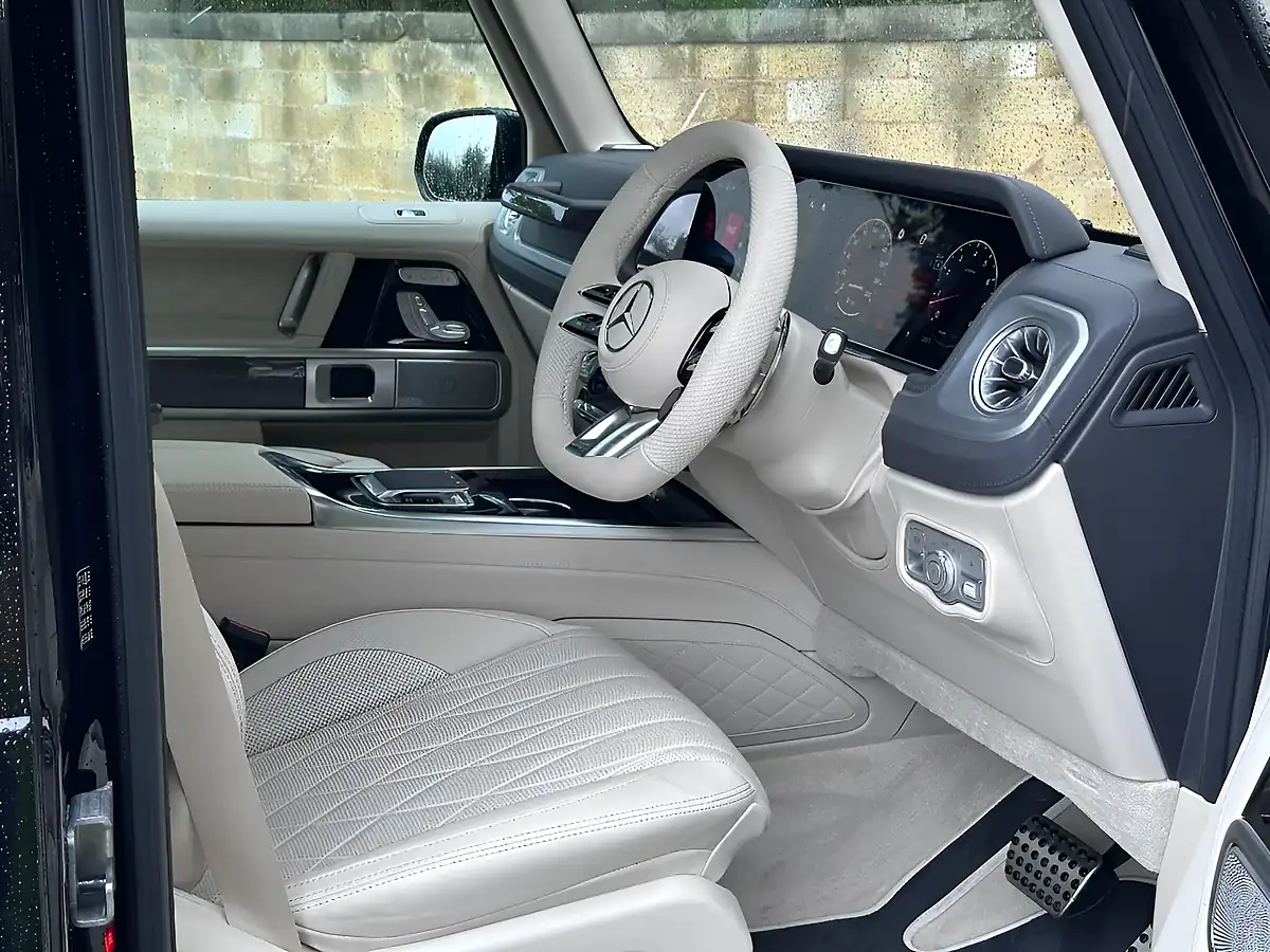 Used 2026 Mercedes-Benz G Class AMG Manufaktur Edition Obsidian Black - Interior and Exterior details 9