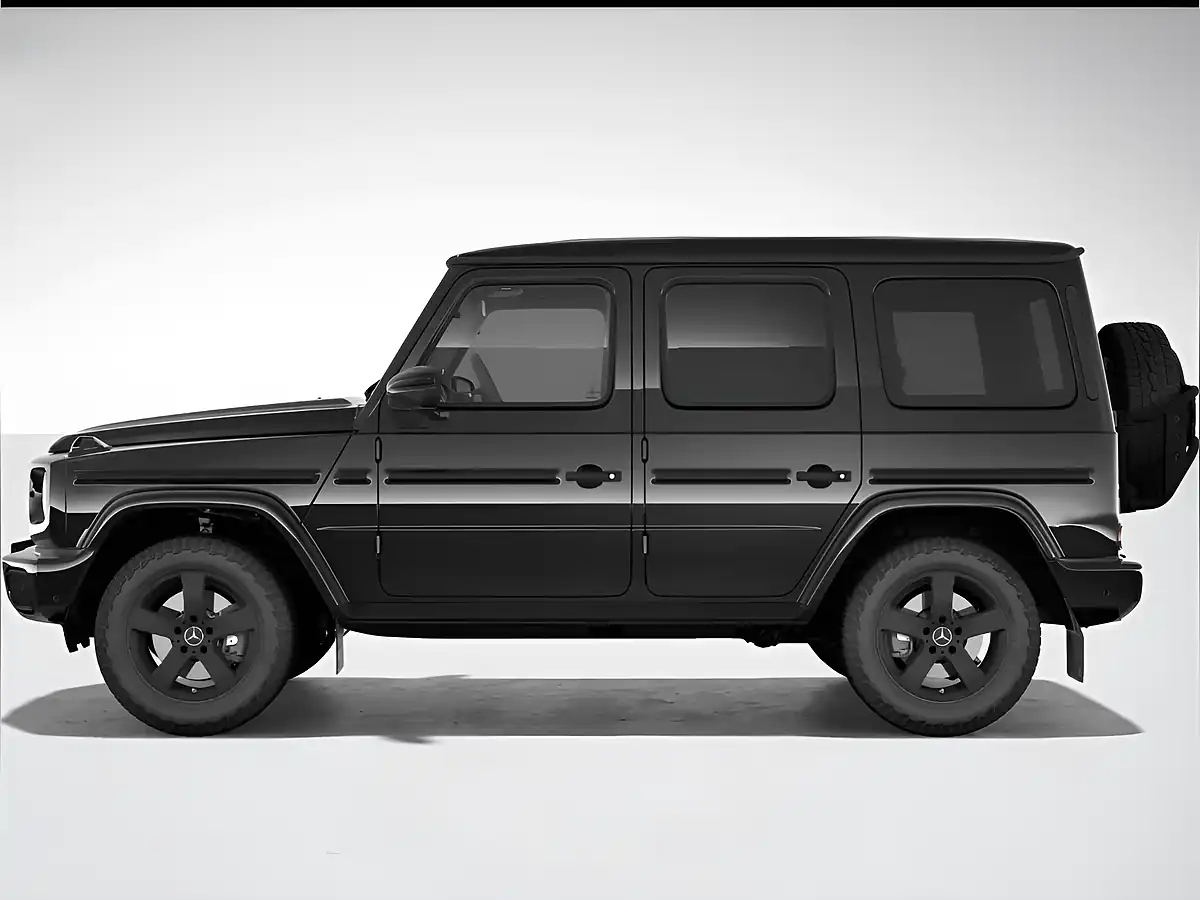 Used 2026 Mercedes-Benz G Class Professional Line Obsidian Black - Interior and Exterior details 4