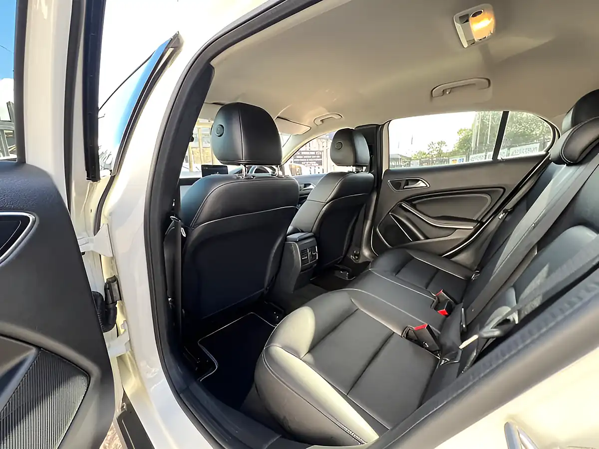 Used 2026 Mercedes-Benz Gla Class Sport White - Interior and Exterior details 19
