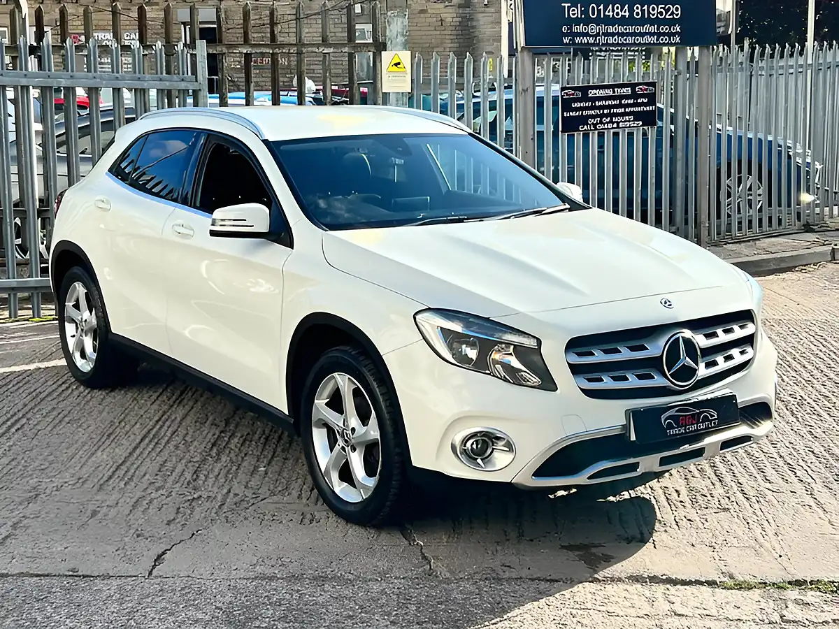 Used 2026 Mercedes-Benz Gla Class Sport White - Interior and Exterior details 5