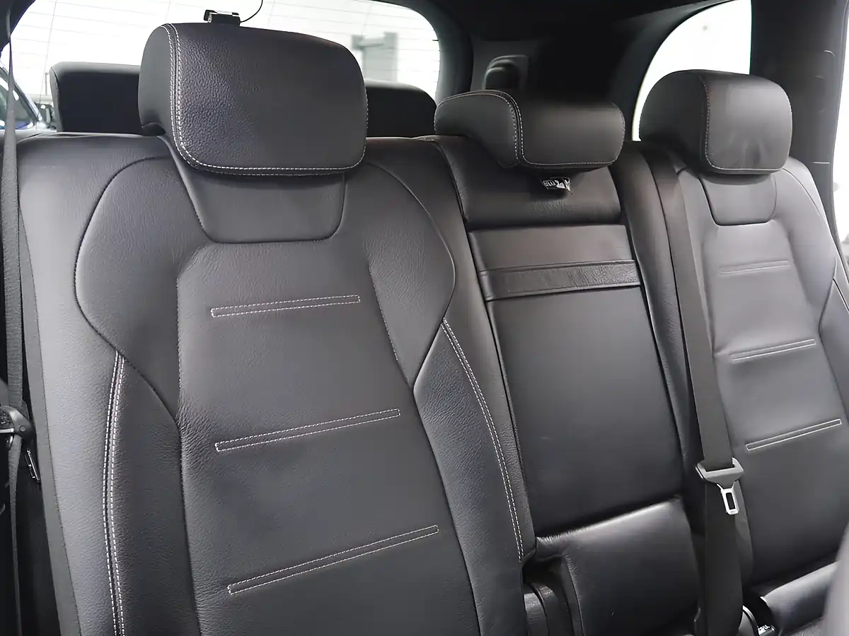 Used 2026 Mercedes-Benz Glb Sport Blue - Interior and Exterior details 10
