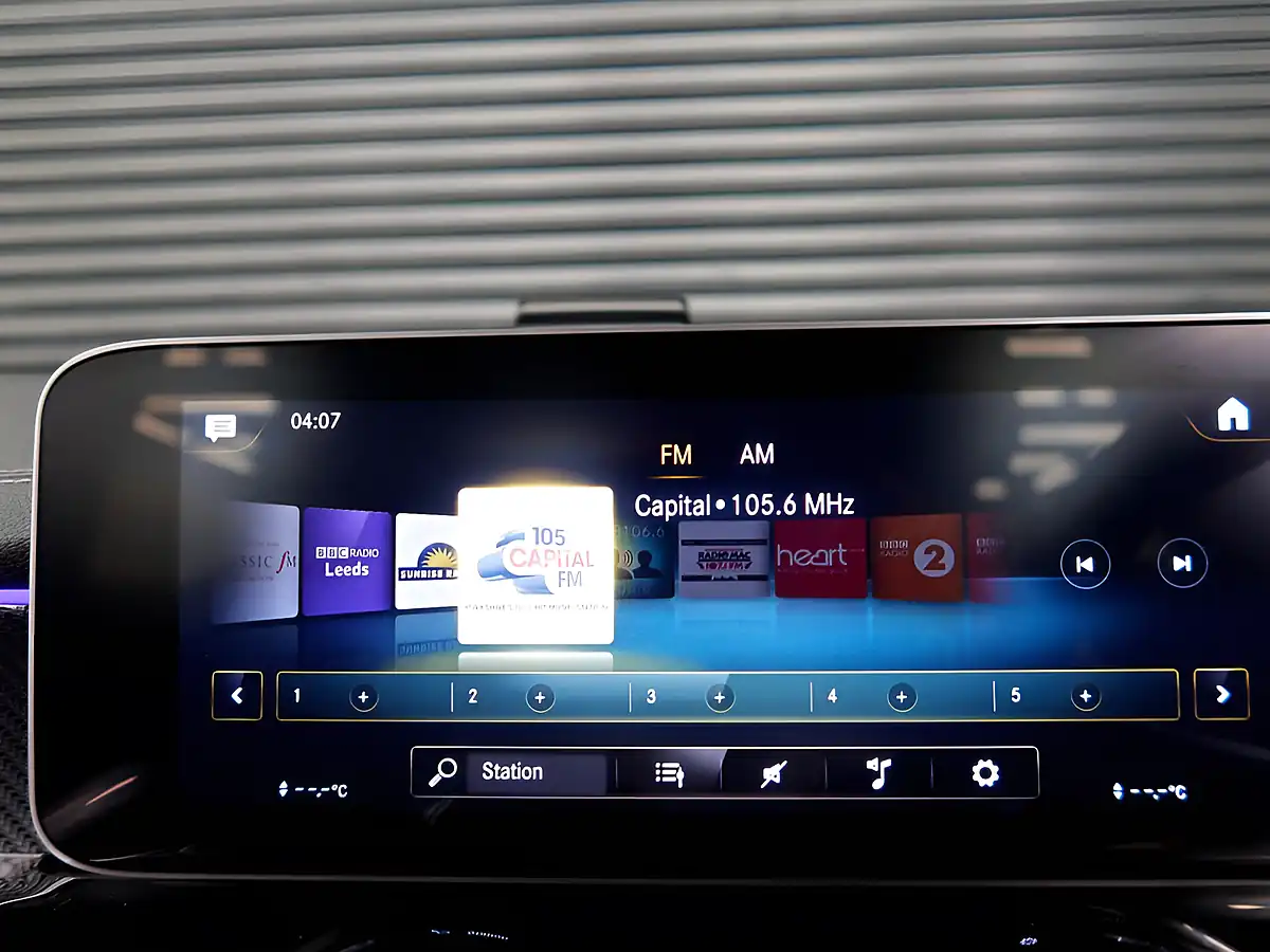 Used 2026 Mercedes-Benz Glb Sport Blue - Interior and Exterior details 16