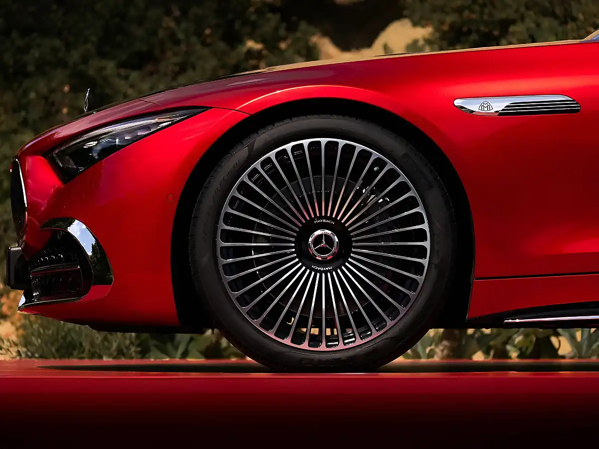 Used 2026 Mercedes-Benz Maybach Sl Monogram Series Manufaktur Garnet Red Metallic - Interior and Exterior details 6
