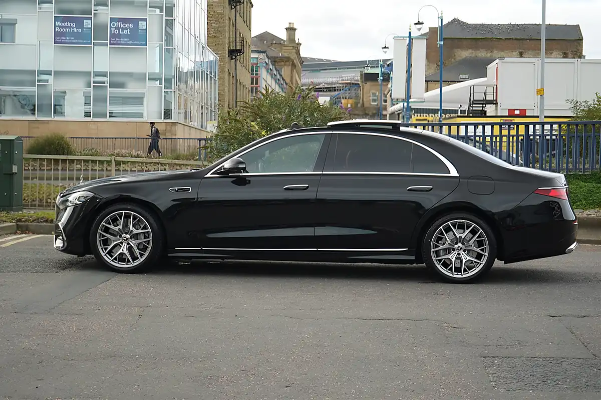 Used 2026 Mercedes-Benz S580 AMG Line (premium Plus, Executive) Obsidian Black - Interior and Exterior details 9